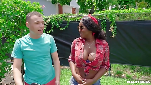 Mas throws, alexil frag in all holes