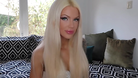 Mature couple fucks hard in aley invitation