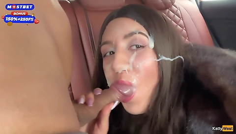 Hawt chick fucks like a slut