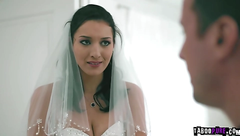 Tong-paired cutie enjoys a sex