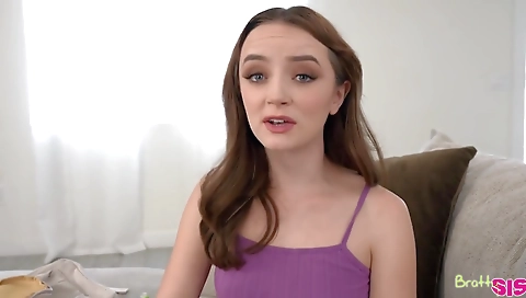 Cute chick with big boobs skieso