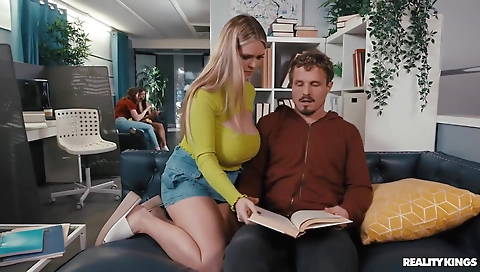 Hot babe al shameers of black cock