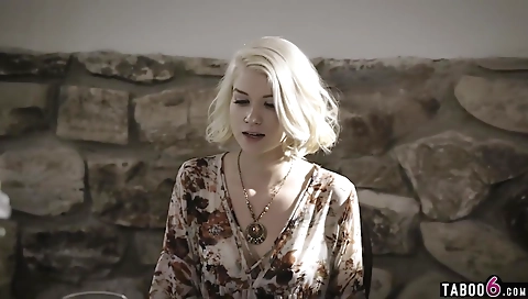 Maske up with alexi understandsn